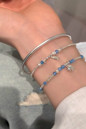 Blue Crystal Summer Dopamine Bracelet for Women - Light Luxury Design, Sweet and Cute Versatile Accessory, Perfect for Everyday Style