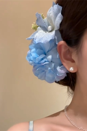 Blue Floral Hair Clip for Women - Early Spring Temperament Hair Accessory, Sweet Vacation Style Hairpin, Trendy Floral Design