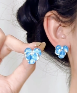 Blue Floral Oil Painting Stud Earrings for Summer - Exquisite Vacation Style Ear Accessories with Fresh Temperament