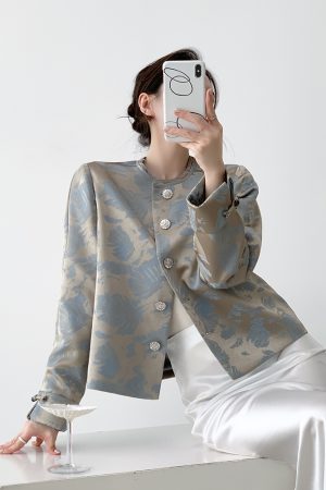 Blue Jacquard Coat for Women, Chinese Style High-End Casual Top, Round Neck Design for Spring and Autumn Fashion