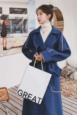 Blue Mid-Length Woolen Coat for Women, Slimming Hepburn Style for Petite Figures, Autumn Winter 2025 Fashion