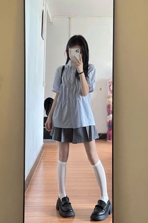 Blue Short-Sleeved Casual Shirt for Women - Trendy Loose Fit Summer Style, College Chic, High-End Fashion Must-Have