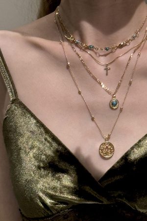 Bohemian Hollow Flower Pendant Cross Necklace for Women, Vintage Gold Multi-Layered Clavicle Chain Accessory