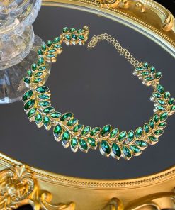 Bohemian Leaf Necklace for Women - Gold-Plated Clavicle Chain, 2025 Light Luxury Design, Trendy Temperament Jewelry