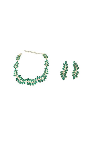 Bohemian Leaf Necklace for Women - Gold-Plated Clavicle Chain, 2025 Light Luxury Design, Trendy Temperament Jewelry
