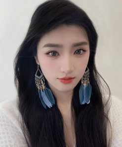 Bohemian Retro Feather Tassel Earrings for Women | Yunnan Ethnic Style Blue Long Clip-On Accessories for Travel Photography