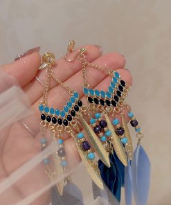 Bohemian Retro Feather Tassel Earrings for Women | Yunnan Ethnic Style Blue Long Clip-On Accessories for Travel Photography