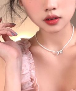 Bowknot Necklace for Girls - Light Luxury Collarbone Chain, High-End Niche Design, Summer Fashion Accessory 2025