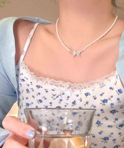 Bowknot Necklace for Girls - Light Luxury Collarbone Chain, High-End Niche Design, Summer Fashion Accessory 2025