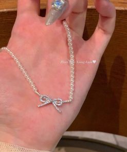 Bowknot Necklace for Girls - Light Luxury Collarbone Chain, High-End Niche Design, Summer Fashion Accessory 2025