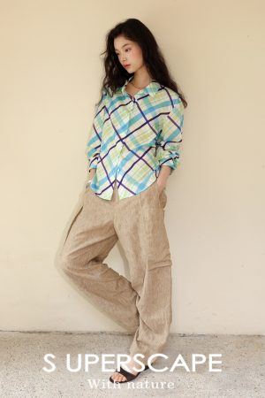 Breathable Cotton Summer Vacation Shirt in Red and Blue Plaid, Waist-Cinching Design for Effortless Old Money Style