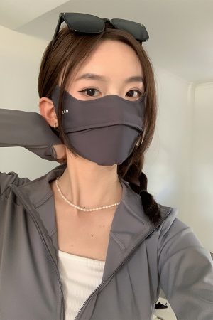Breathable Full Face Sunscreen UV Protection Mask for Women - Summer Sunshade, Aesthetic Eye Protection, Prevents Makeup Smudging