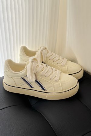 Breathable Women's Canvas Board Shoes - Thick-Soled Casual White Sneakers for Summer 2025, Perfect for Y2K and Street Style
