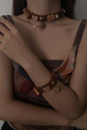 Brown Plush Cat Necklace Choker - Trendy Clavicle Chain for Girls, Cute Sweet Accessory, Perfect for Sweater Looks