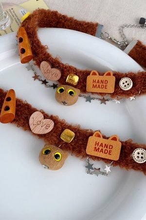 Brown Plush Cat Necklace Choker - Trendy Clavicle Chain for Girls, Cute Sweet Accessory, Perfect for Sweater Looks