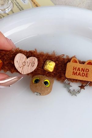 Brown Plush Cat Necklace Choker - Trendy Clavicle Chain for Girls, Cute Sweet Accessory, Perfect for Sweater Looks