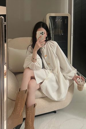 Button-Up Artist Lantern Sleeve Shirt Dress for Women, Loose Fit & Slimming Design, Spring 2025 Fashion