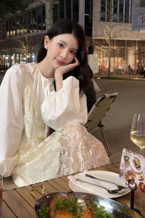 Button-Up Artist Lantern Sleeve Shirt Dress for Women, Loose Fit & Slimming Design, Spring 2025 Fashion