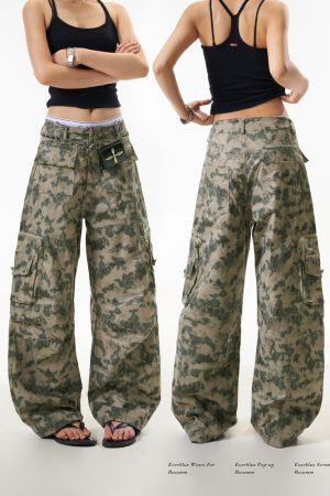 Camouflage Cargo Pants for Women - American-Style Curved Knife Design, Multi-Pocket, Loose Straight-Leg, Wasteland Casual Wear