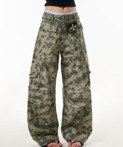 Camouflage Cargo Pants for Women - American-Style Curved Knife Design, Multi-Pocket, Loose Straight-Leg, Wasteland Casual Wear