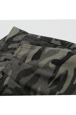 Camouflage Loose Cargo Shorts for Men - Outdoor Mountain Series, Summer Three-Quarter Pants with Multiple Pockets, Casual Hiking Wear