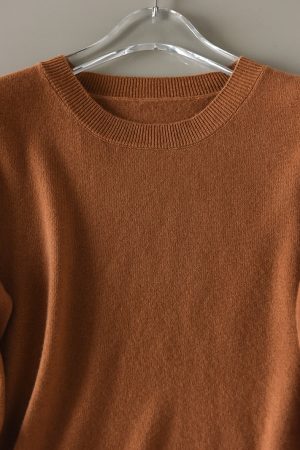 Cashmere Knit Sweater for Women - Soft Round Neck Loose Fit Pullover, Classic Slimming Silhouette, Perfect for Chic Layering