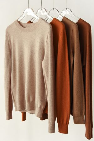 Cashmere Knit Sweater for Women - Soft Round Neck Loose Fit Pullover, Classic Slimming Silhouette, Perfect for Chic Layering