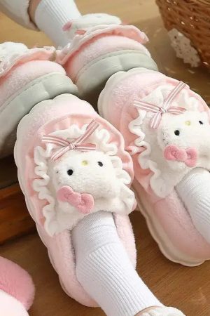 Casual Chic Spring, Pretty Outfits Fancy - Hello Kitty Slippers
