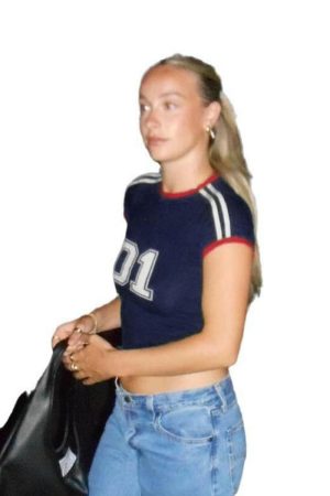 Casual Color-Blocked Printed T-Shirt with Striped Letters, Round Neck, Slim Fit, Cropped Short Sleeves - Trendy Street Style
