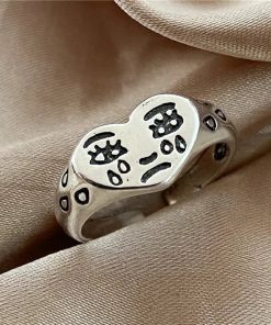 Casual Coquette Outfit Winter, Girl Art Aesthetic - Crying Heart Ring