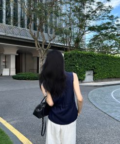 Casual Old Money Sleeveless Tencel Linen Shirt Vest for Effortless 90s Style