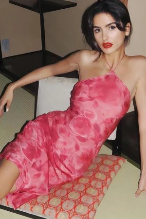 Casual Outfits Old Money, Elegant Outfit Old Money - Rose Halter Neck Midi Dress