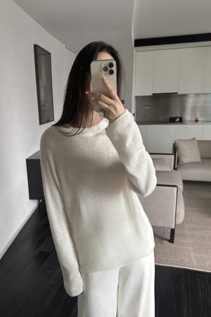 Casual Relaxed Wool Sweater for Women - Versatile Long Sleeve Top in Lazy Row Style, High-Quality Knit Fashion