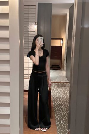 Casual Ribbed Drawstring Sweatpants with Wide Waist - Loose Fit Leisurewear for Everyday Comfort