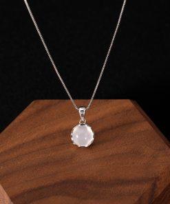 Chalcedony Pendant Necklace for Women - High-End Clavicle Chain Accessory - Light Luxury Design for Summer 2025