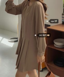 Charming Korean Style Pleated Dress with Small Round Neck for Effortless, Cost-Effective Fashion