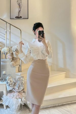 Charming Waist-Cinching Short Shirt - Elegant Slim-Fit Design, Versatile Style in 2 Colors - Perfect for Y2K and Korean Style Looks