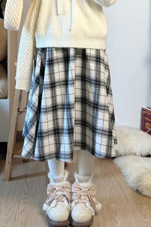 Checkered Pudding Bear JK A-Line Mid-Length Skirt for Small Figures, Flattering Design that Hides Hips and Slims Down, Y2K Fashion
