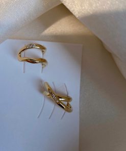 Chic Asymmetrical Ear Clips for Women, Korean Style, No Ear Holes, High-End 2025 Fashion Earrings for Influencers