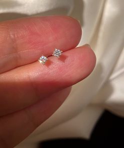 Chic Asymmetrical Ear Clips for Women, Korean Style, No Ear Holes, High-End 2025 Fashion Earrings for Influencers