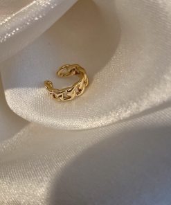 Chic Asymmetrical Ear Clips for Women, Korean Style, No Ear Holes, High-End 2025 Fashion Earrings for Influencers