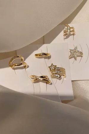 Chic Asymmetrical Ear Clips for Women, Korean Style, No Ear Holes, High-End 2025 Fashion Earrings for Influencers
