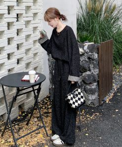 Chic Black Sweatshirt and Wide-Leg Pants Two-Piece Set, Elegant Spring 2025 Fashion, Trendy Outfit for Autumn 2025