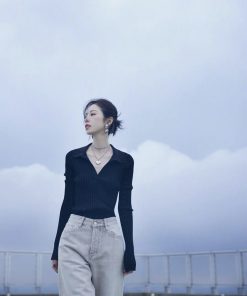 Chic Black V-Neck Knitted Sweater for Early Autumn - Stylish Zhou Yutong Inspired Design, Perfect for 90s and Y2K Fashion Lovers