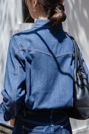 Chic Blue Denim Shirt Jacket for Women - Retro 90s Loose Layered Top for Autumn 2025 Fashion