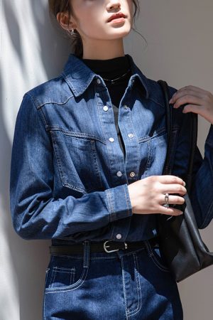 Chic Blue Denim Shirt Jacket for Women - Retro 90s Loose Layered Top for Autumn 2025 Fashion