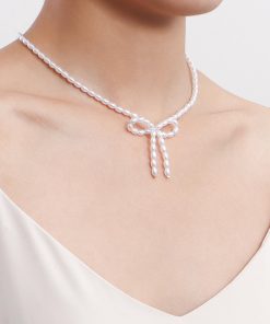 Chic Bow Imitation Pearl Necklace for Women - Light Luxury Beaded Jewelry Accessory, European and American Fashion Style
