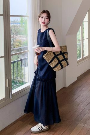 Chic Dark Blue Sleeveless Dress for May Day Travel - Elegant and Stylish Design, Perfect for Summer Outings
