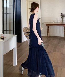 Chic Dark Blue Sleeveless Dress for May Day Travel - Elegant and Stylish Design, Perfect for Summer Outings