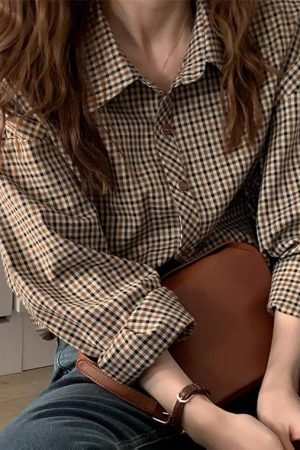 Chic French-Style Polo Checkered Top for Women, Retro Hong Kong Design, Spring Summer 2025, Vintage-Inspired Fashion